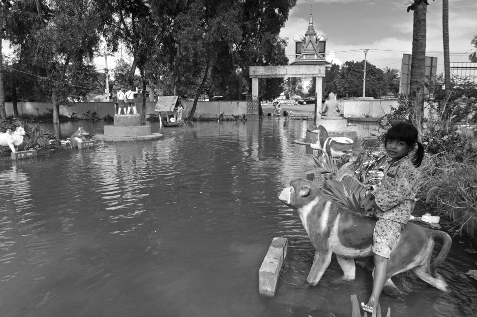 Cambodia - Living with the floods