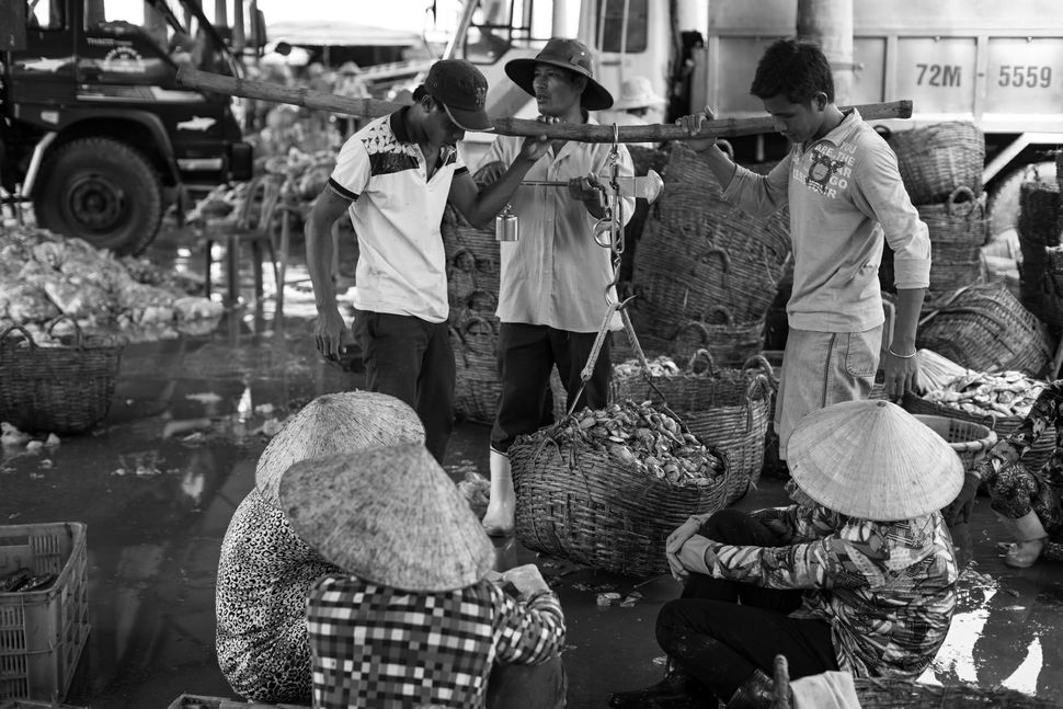 Fish market in Vung Tau 10