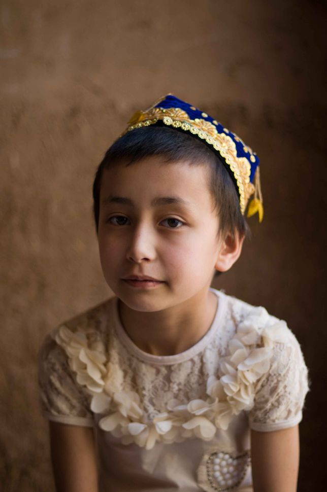 Young Uyghur girl, Kashgar old town