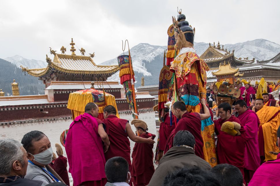 Labrang monastery - Prayer and Maitreya kora