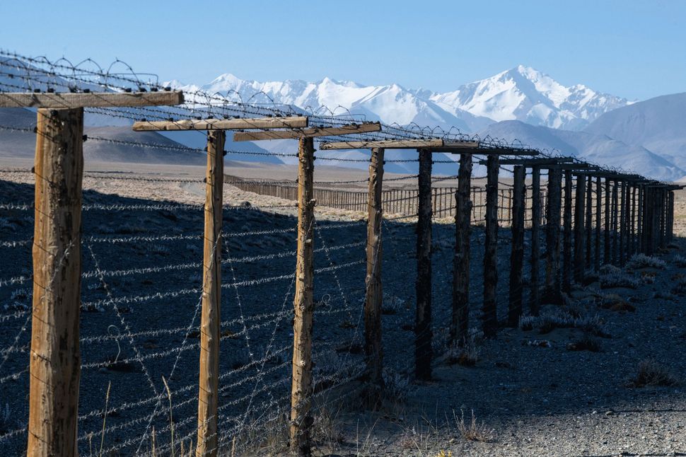"Sistema" - The border fence between Tajikistan and China dating from Soviet times, 2