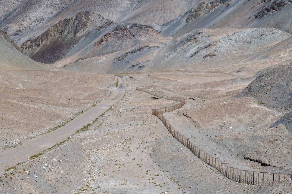 "Sistema" - The border fence between Tajikistan and China dating from Soviet times