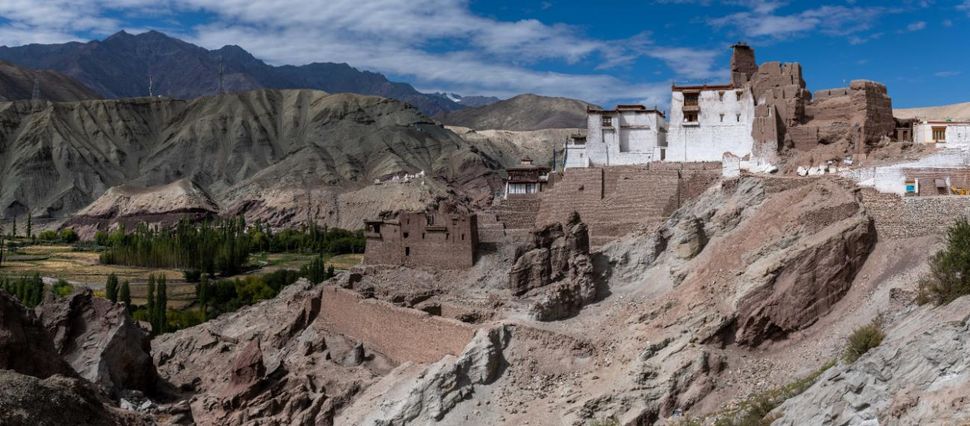 Basgo monastery and castle panorama