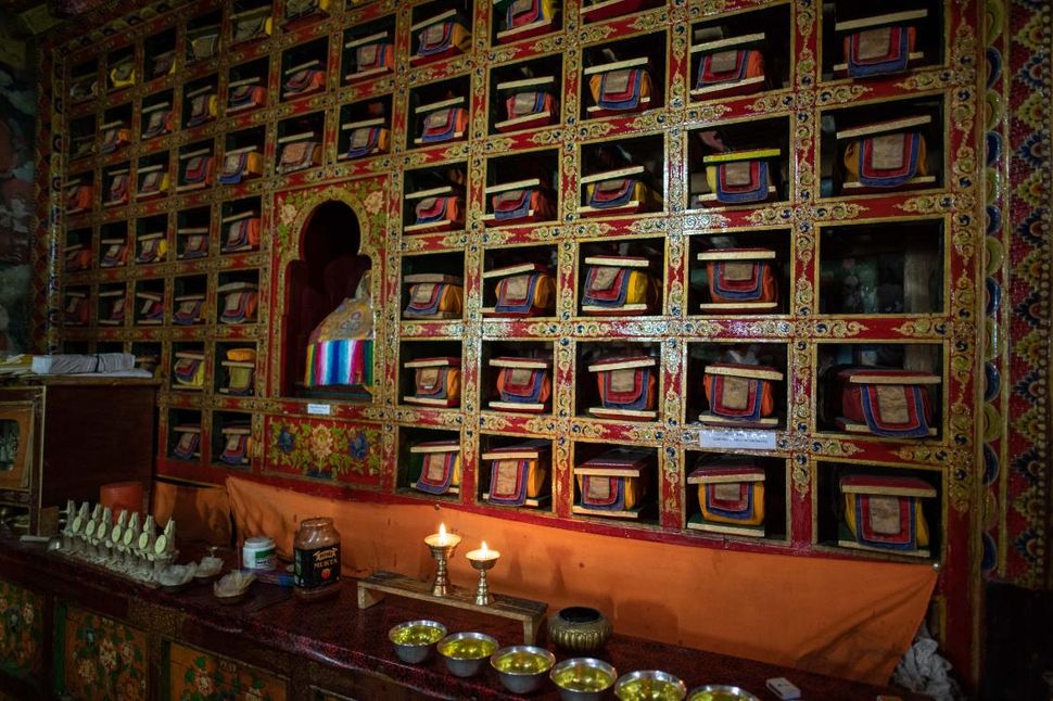 Karsha monastery Tibetan books