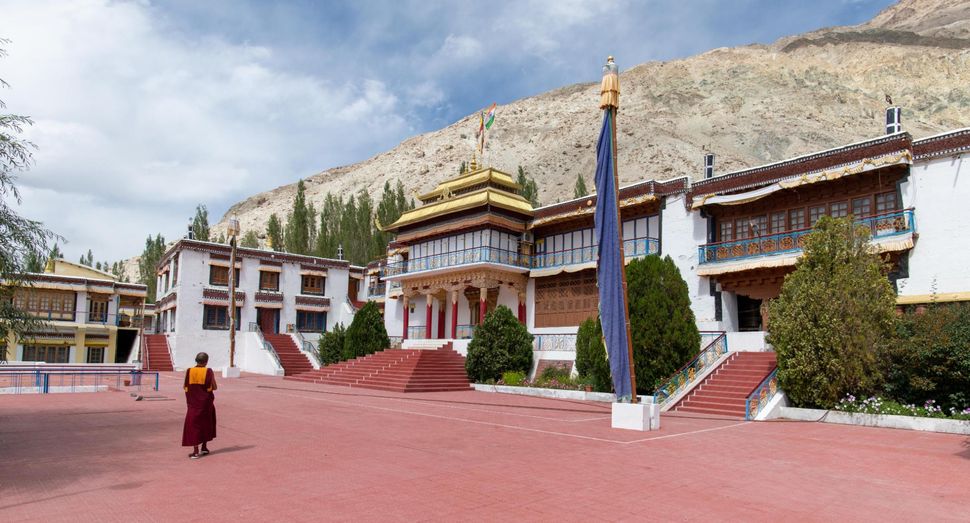 Samstanling monastery 3