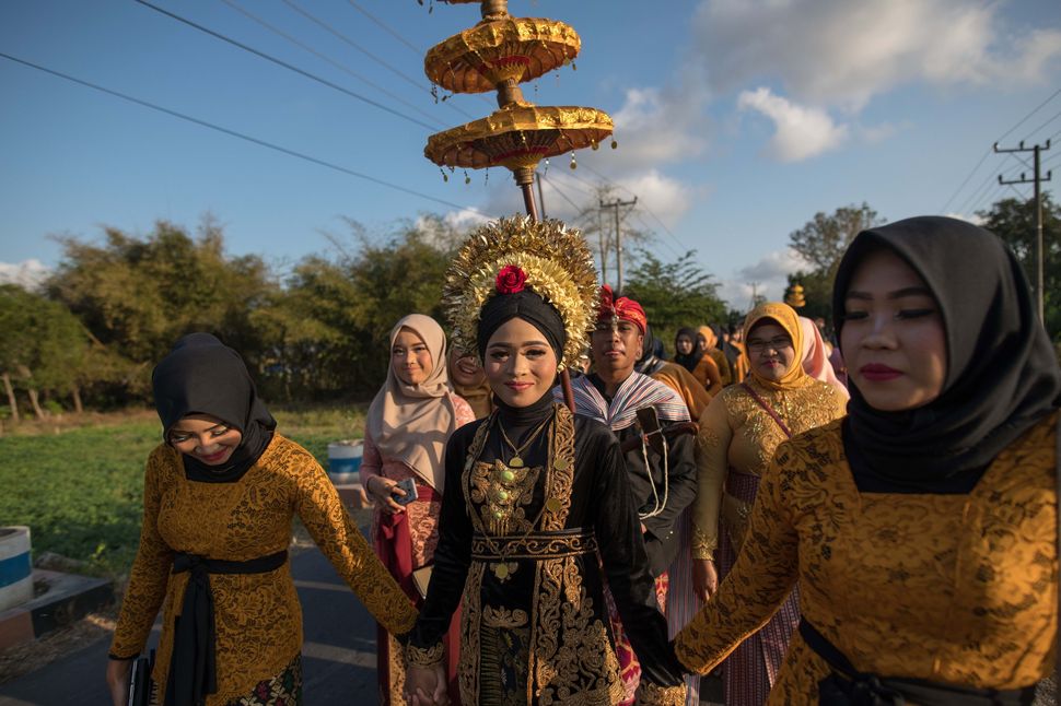 Sasak wedding, Lombok, Indonesia
