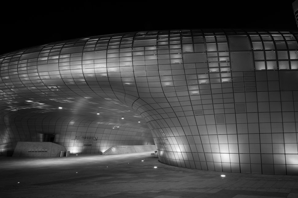 Zaha Hadid´s Dongdaemun Design Plaza